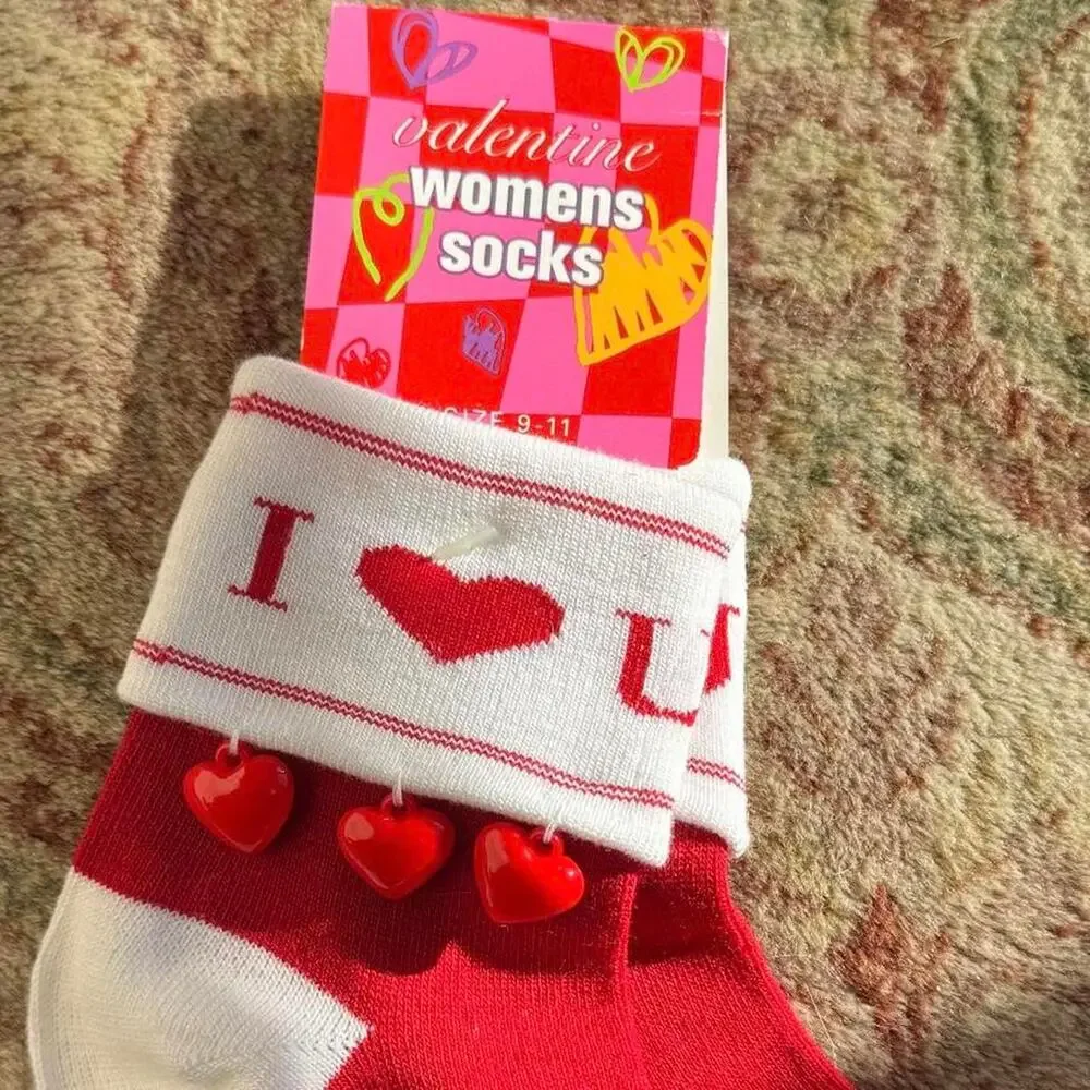 vintage 1997 valentines socks